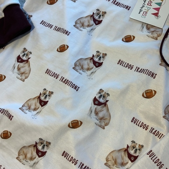 Bulldogs Sleep Set Size 6/7 NWT - Picture 4 of 6